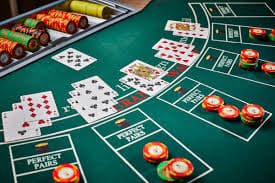 Antarmuka permainan live dealer dengan studio multi-kamera